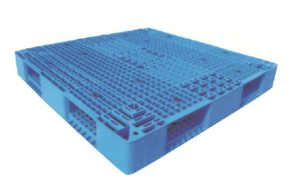 消費(fèi)者應(yīng)該如何需根據(jù)托盤材質(zhì)選購高質(zhì)量的塑料托盤呢？